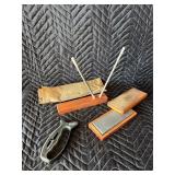 Smith knife sharpeners and stone