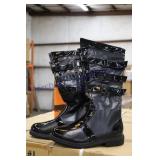 Boots (120)
