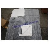 Comforter Sets (60)