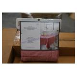 Tablecloths (144)