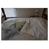 Bates full bedspread, throw, pillows
