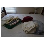 Vintage tablecloths, full size sheet sets 3