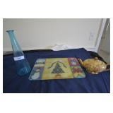 Cutting board, vase, coffee pot