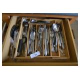 Drawer contents - silverware