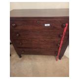 Mahogany chest of drawers