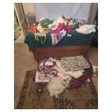 Rugs, doilies, tablecloths, napkins, aprons