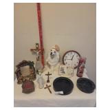 Dog, ashtrays, clock, misc