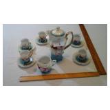 German coffee set with creamer and 5 cups and