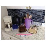 Misc Kitchen Lot (Blender doesn't have top)