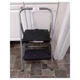 Cosco Step Ladder 28' Tall