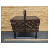 Vtg Sewing Box - one leg needs tightening