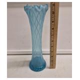 Vtg Jefferson Glass Blue Opalescent 11' Vase
