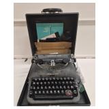 Vtg Remington Rand Portable Typewriter Deluxe