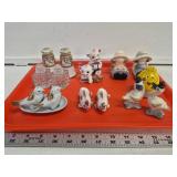 Qty Vtg S/P Shakers