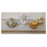 (4) Vtg Teapots