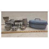 Qty of Vtg Aluminum Jell-o Molds and Blue Enamel