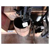 ladder jacks, shoe chains