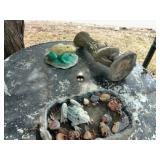 3 1/2 round table w/frog bird bath