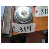 metal wind-up jewelry box