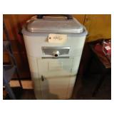 Westinghouse roaster w/stand