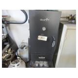 Char broil smoker, 2 propane tanks