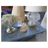 4 lamps