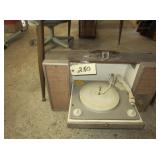 Admiral Hight Fidelity record player