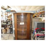 Curved glass hutch 33 x 16 x 58