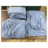 Heavy bed spread, sheet, 2 pillow cases