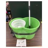 Spin mop bucket