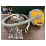 Kenmore vacuum & black decker cordless untested