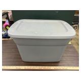 Sterilite 10 gal tote with lid