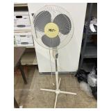 Lake breeze oscillating floor fan