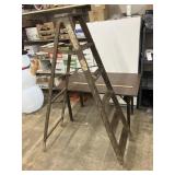Vintage wood stepladder 6ft