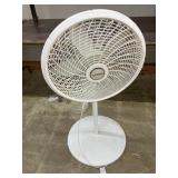 Lasko floor oscillating fan