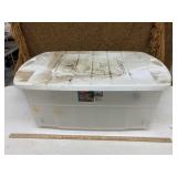 Large Rubbermaid tote 28.8 gal