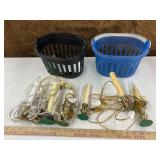 7 electric candles & 2 baskets