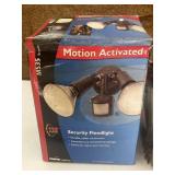 2 outdoor lights, look new but boxes rough