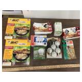 2 Vic flame disk, light bulbs