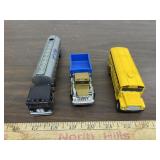 Hot Wheels-Kenworth truck w/tanker, Dump truck &