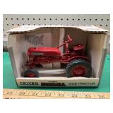 1/16 IH Farmall cub red (59-63)