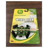 1/64 John Deere wing disk, out of package