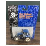 1/64 new Holland TG255 tractor