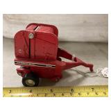 1/32 International 2400 round baler, no box