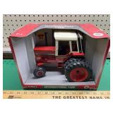 1/16 IH 1486 red power