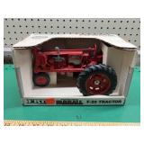 1/16 IH Farmall F-20 red