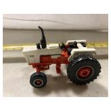 1/64 Case 1570 tractor, no box