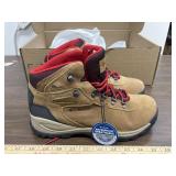 Columbia size 9 1/2 womens boots