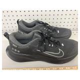 Nike, Size 11
