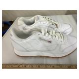 Reebok size 8, 2 different style shoes but same